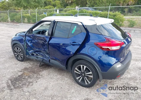 2018 Nissan Kicks Sv из США, поврежденный, VIN 3N1CP5CU0JL518525
